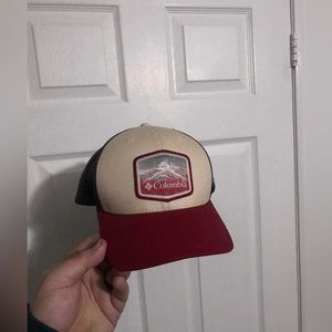 Columbia Red Mountain Hat